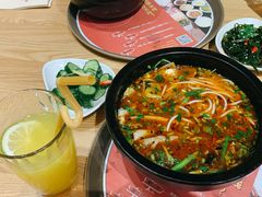-妈妈故事米线(市府恒隆店)