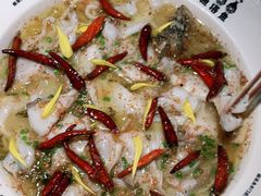 -渔语鱼酸菜鱼新川菜(来福士店)
