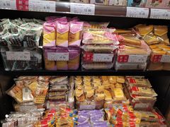零售区-良品铺子(五角场万达店)