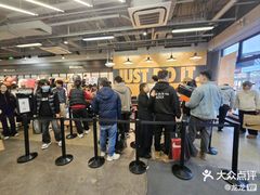 -NIKE上海青浦优选体验店