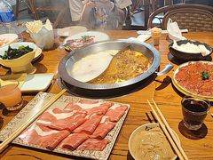 -东巴婆婆云南鱼豆花火锅(大东门店)