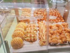 -顶东面包花园·生日蛋糕(太平店)