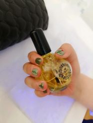 -雪奈传统美甲美睫