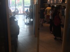 门面-星巴克臻选(莘庄仲盛店)