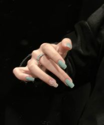 -屿晴·科技美肤SPA美甲美睫