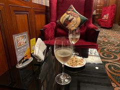 -深圳富苑皇冠假日套房酒店