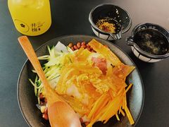 凉皮与夫妻肺片-贡梅老面馆·蟹粉面·无锡特色小吃(南长街主推店)