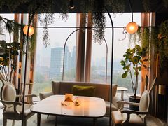 -The ROOF (通盈中心店)