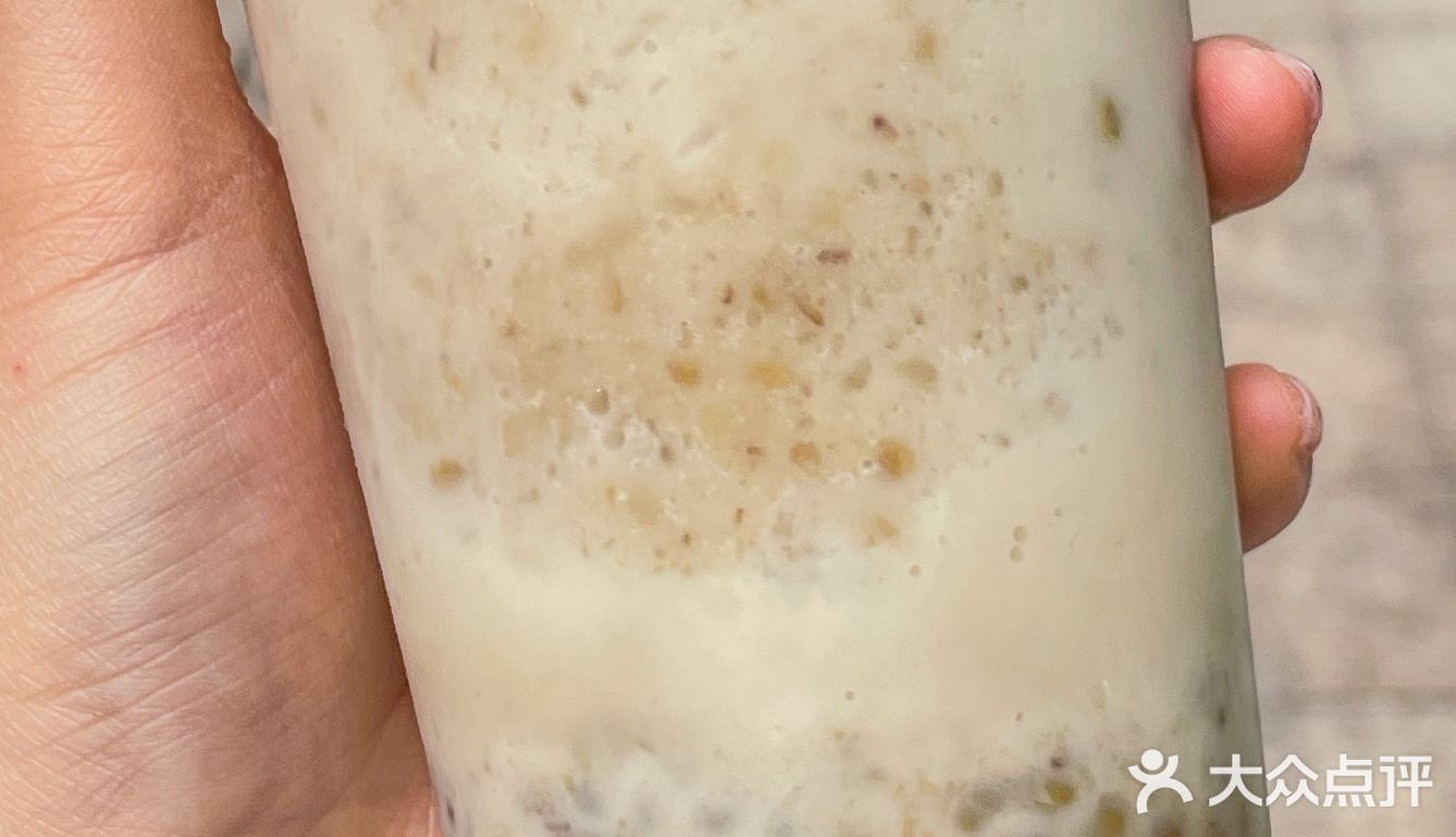 乳糖不耐受的姐妹们也能喝 底部的绿豆增加了口感