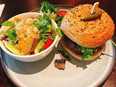 黑松露风味蘑菇和牛堡-bluefrog蓝蛙(皇庭广场店)