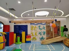 -红黄蓝成长中心(海淀上地店)