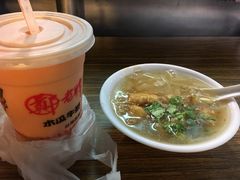-六合夜市