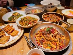 -吃饭皇帝大土家民族菜(正大广场店)