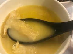 -鲜入围煮花胶鸡海鲜火锅