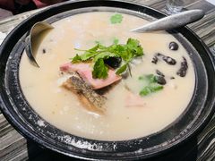 -上海滴水湖皇冠假日酒店