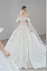 -Renee芮亦婚纱(原丽莎)