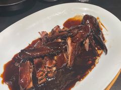 老头儿卤鸭（半只）-老头儿油爆虾·1987杭州烟火味(湖滨银泰in77D区店)