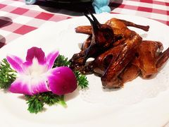 烤乳鸽-邓丽君音乐主题餐厅