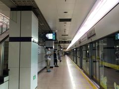 -上海体育场(地铁站)