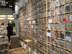 -猫的天空之城概念书店(杭州南宋御街店)