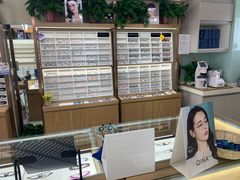 -视野联行眼镜·蔡司授权店(长白万象汇店)
