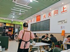 -汤小云火锅米线(钻汇广场店)