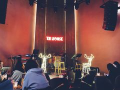 -TZ House音乐现场(来福士中心店)