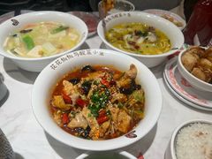 -渝是乎酸菜鱼(龙旗购物中心店)