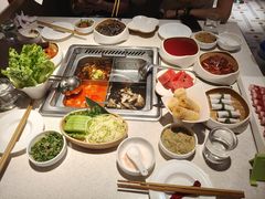 -海底捞火锅(中商百货夜宵主题店)