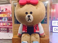 -LINE FRIENDS Garosu-gil Flagship Store