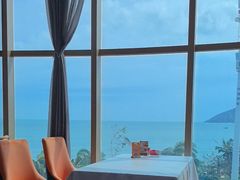 -不仔客海鲜·烧烤·270度海景餐厅(大东海店)