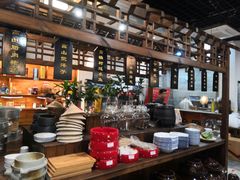 -黄桷树曹家私房菜(江与城店)