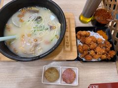 -花馬肆.云南过桥米线(汉神购物广场现场熬汤店)