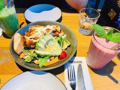 鸡肉牛油果沙拉-The Diner X餐厅(青岛万象城店)