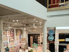 -猫的天空之城概念书店(杭州南宋御街店)