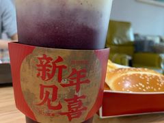 芝芝蓝莓双拼-喜茶(青岛金狮广场店)