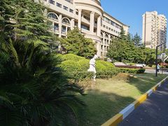 -上海市浦东外事服务学校