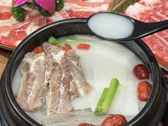 -明洞阿姨·韩式酱蟹烤肉·创意料理(三元桥店)