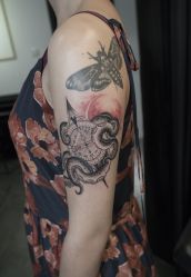 -木子·纹身店TATTOO穿孔·洗纹身