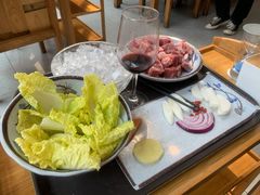 -毛辣果·贵州红酸汤牛肉火锅(西单店)