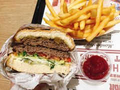 -The Habit Burger Grill 哈比特汉堡(爱琴海店)