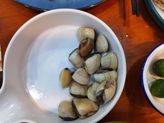 -老何家后安粉·糟粕醋海鲜火锅(三亚湾椰梦长廊店)