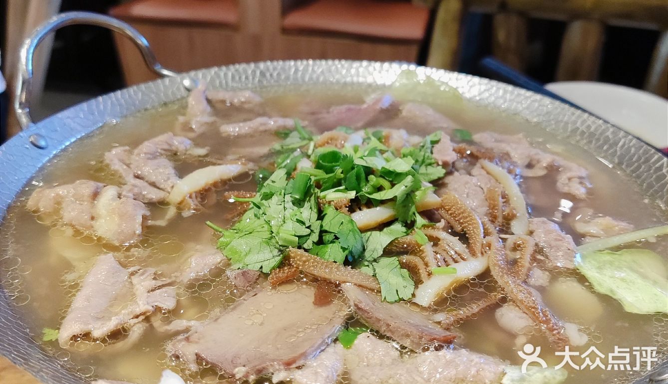 别卷了我要干饭🌈累了困了来份跷脚牛肉✔