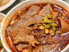 红烧牛肉粉-严老幺烧麦(前进四路店)