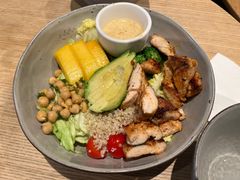 鸡肉芒果牛油果沙拉-Wagas沃歌斯(汇智店)