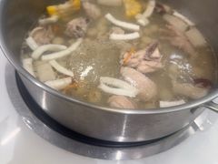 -喃喃椰·糟粕醋·椰子鸡火锅(七堡花园店)