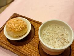 文思豆腐配蟹壳黄-江南灶中餐厅(南京香格里拉店)