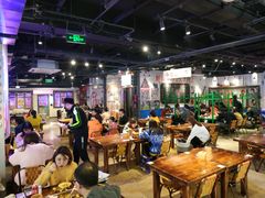 大堂-马路牙子地桌烤肉(工体店)