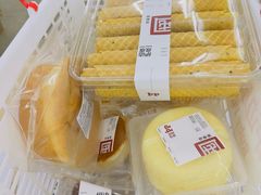 -炉边皮皮·烘焙甜品工厂店