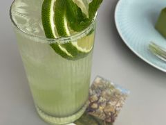 -théATRE 茶聚场(王府中環店)